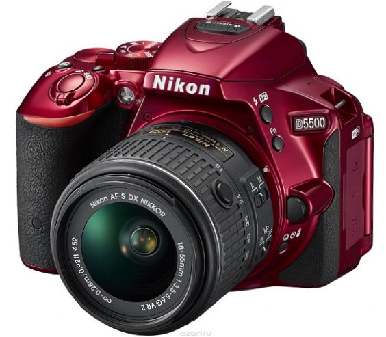 Nikon D5500 комплект 18-55 VR II, червен