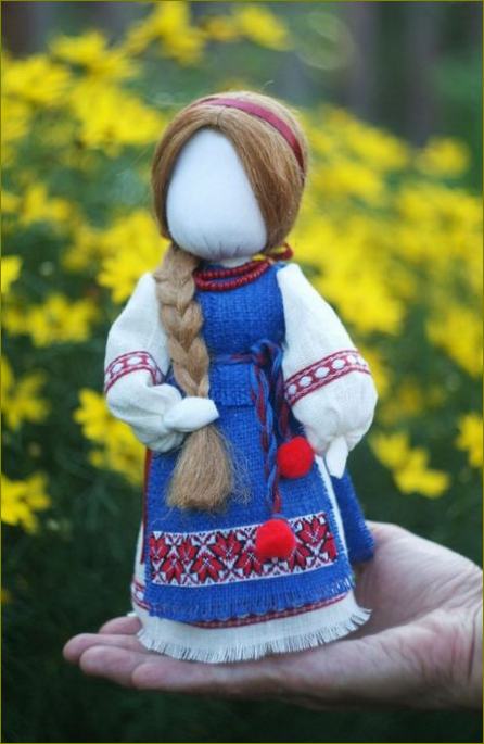 Украинска кукла Мотанка