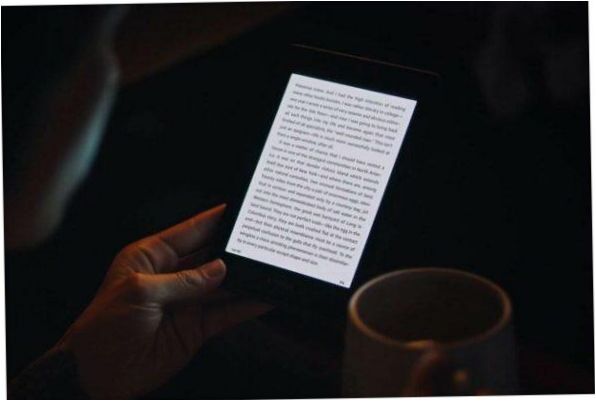 6" Amazon Kindle Paperwhite 2018 32Gb 32GB електронна книга - Диагонал: 7" (800x480, 133 ppi)