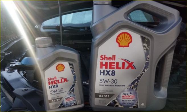 Двигателно масло Shell Helix HX8 5W30